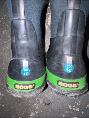 Bogs Kids Classic Matte Waterproof Insulated Winter Boots Size 12